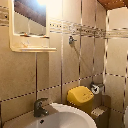 Sunset Oasis Mítikas