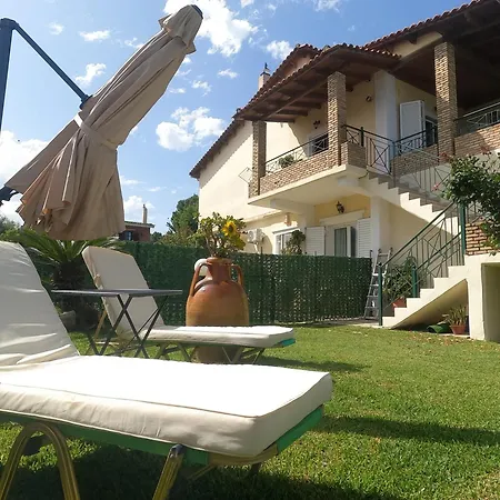 Sunset Oasis Apartment Roitika