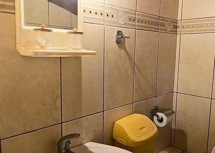 Sunset Oasis Mítikas