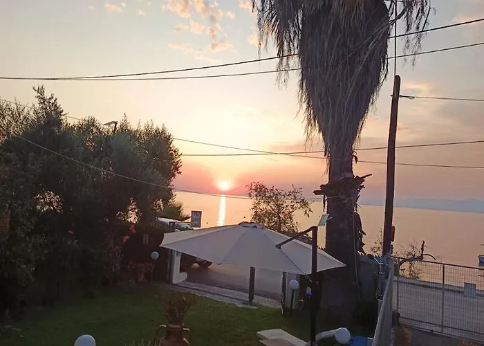 Sunset Oasis Apartment